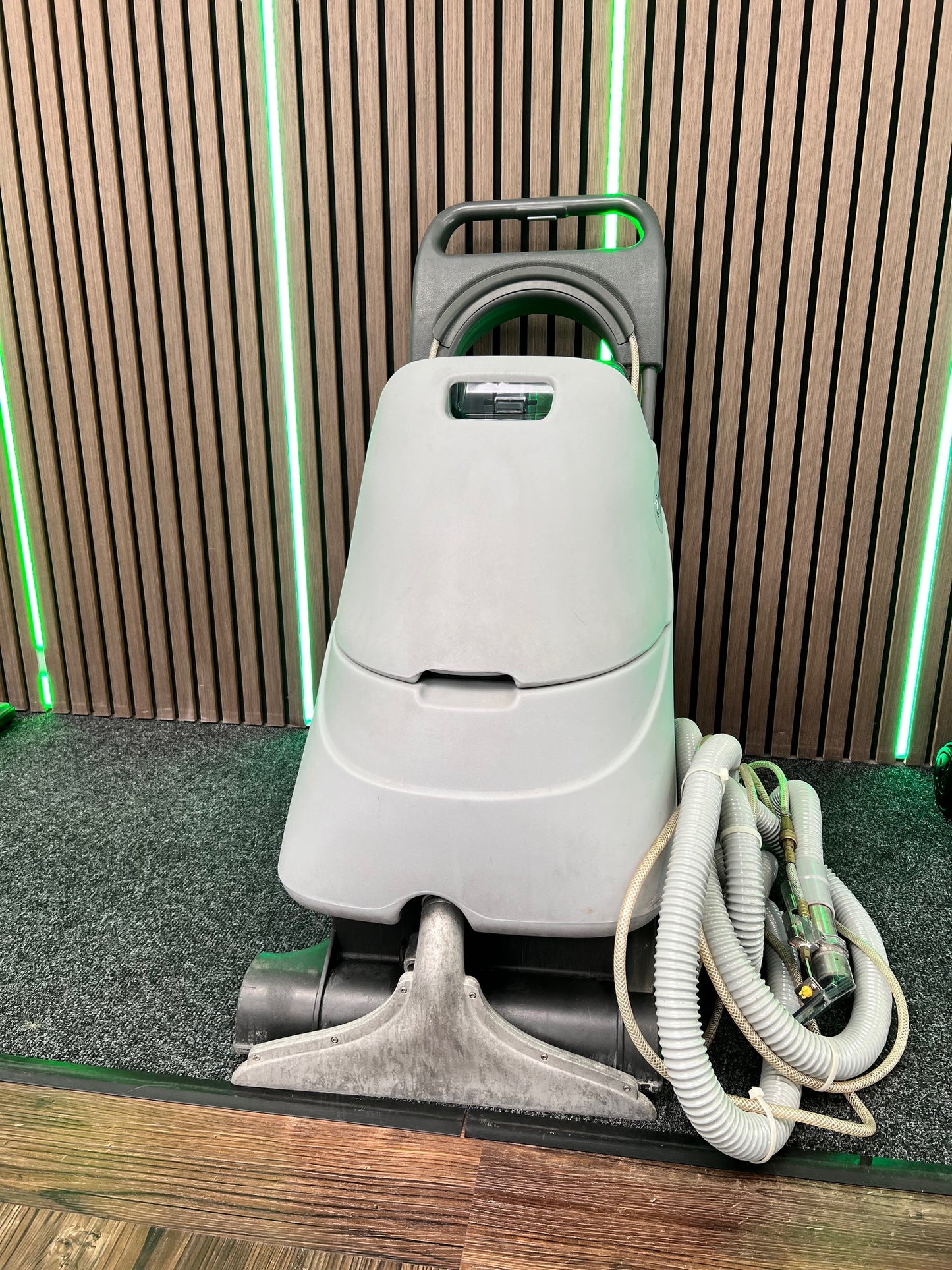 Refurbished Nilfisk AX410 Commercial Carpet Cleaning Machine