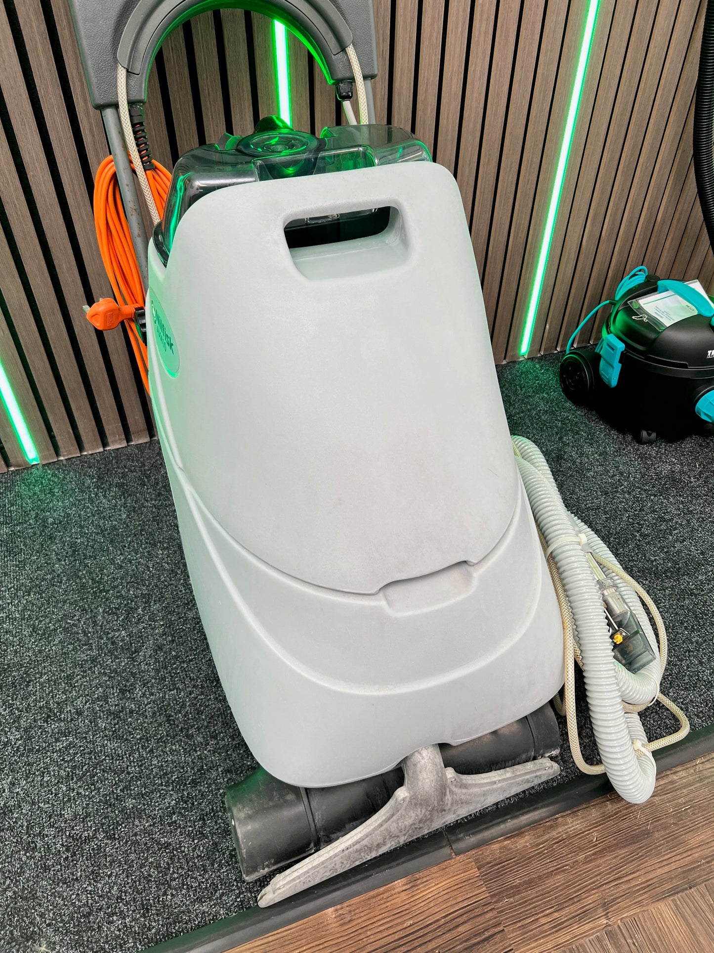 Refurbished Nilfisk AX410 Commercial Carpet Cleaning Machine