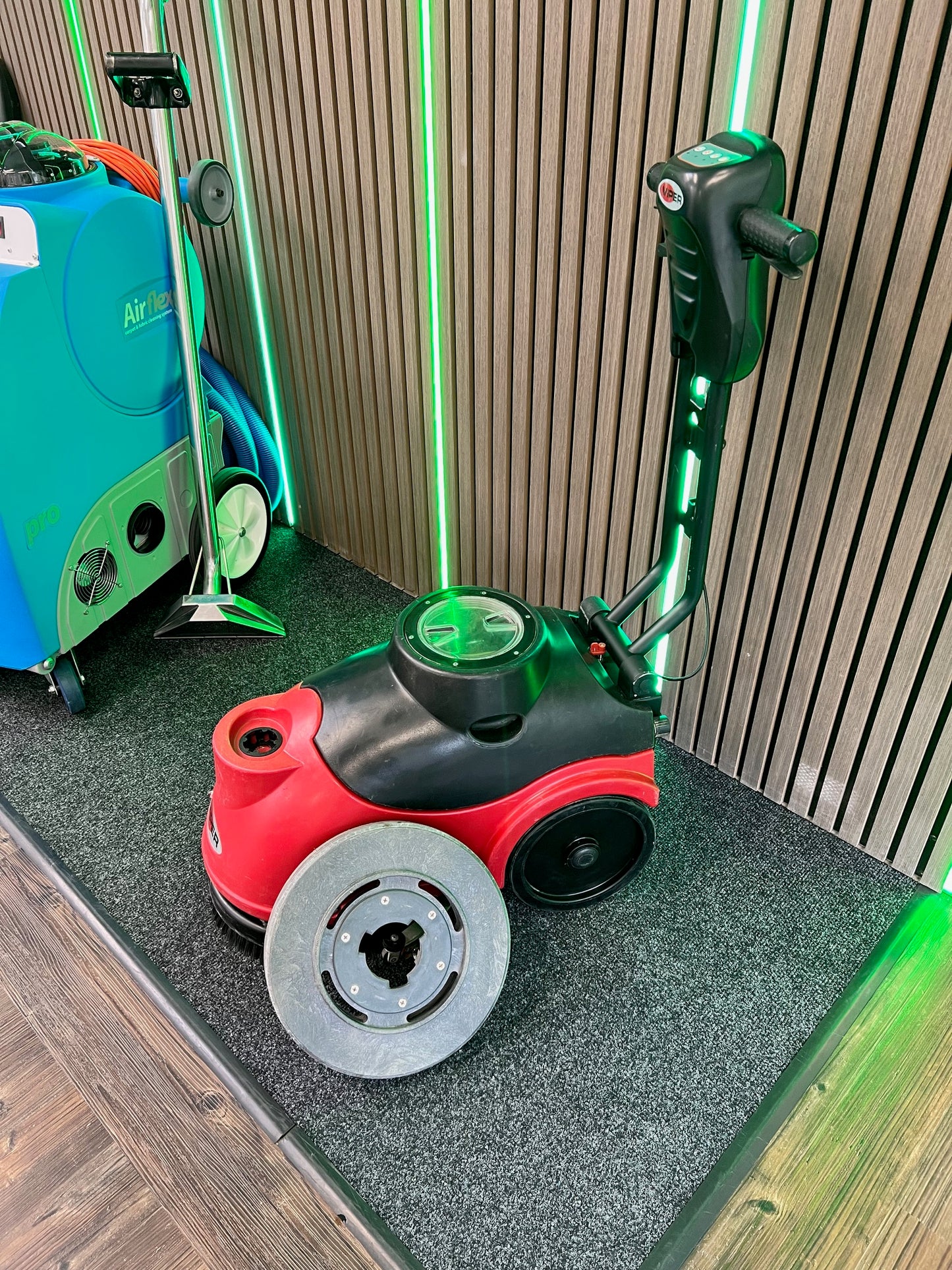 Refurbished Viper AS380B 15" Pedestrian Compact Scrubber Dryer