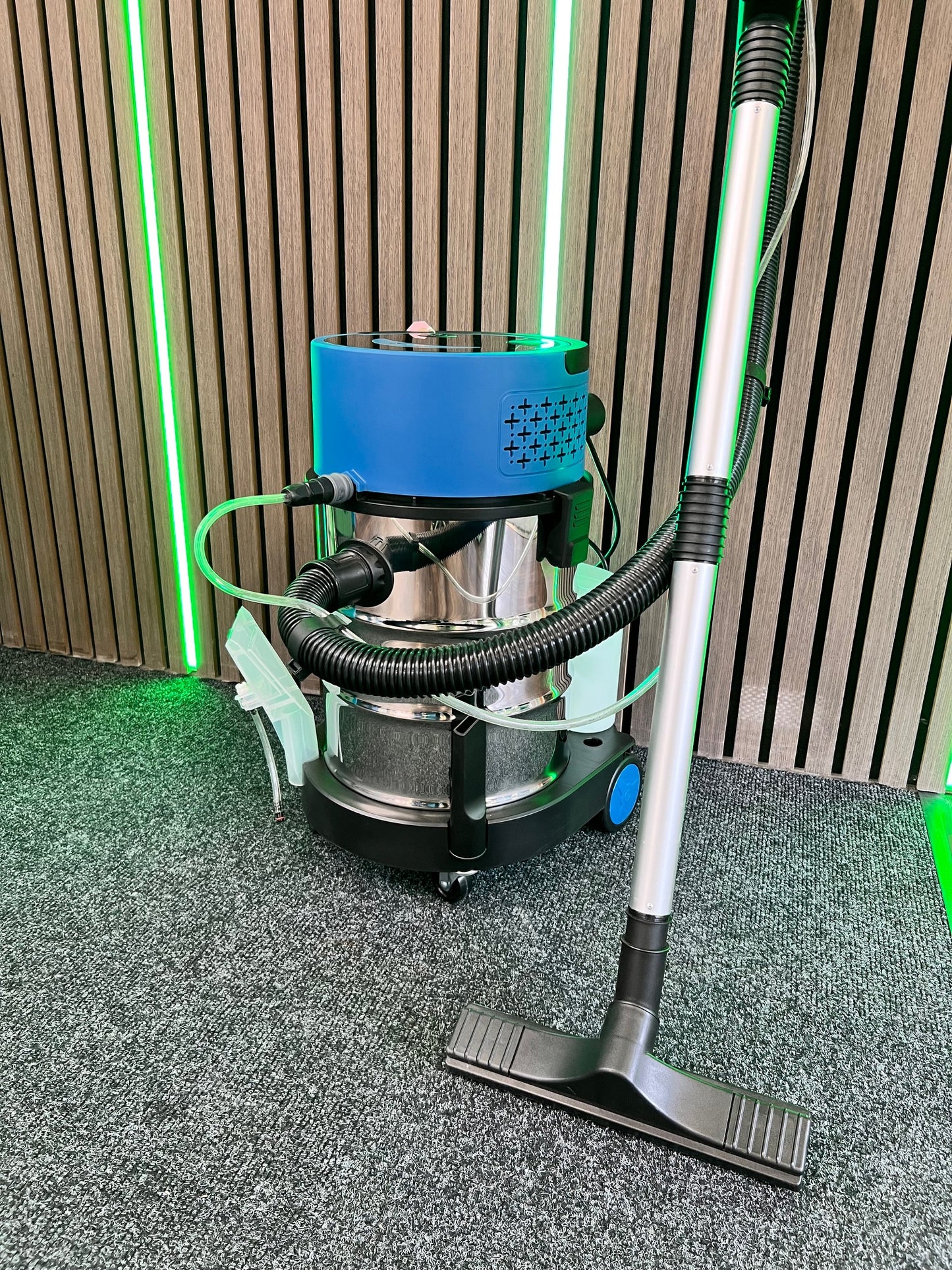 Ex Display Hyundai 2-in-1 Upholstery Cleaner Wet & Dry Vacuum