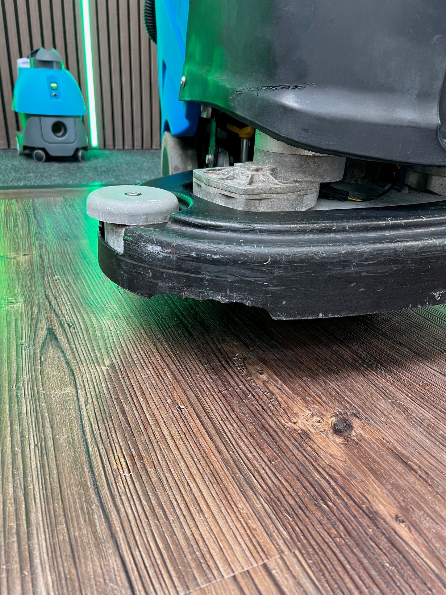 Refurbished IPC CT51 BT70 28’’ Scrubber Dryer With Traction - Scrubber Dryer