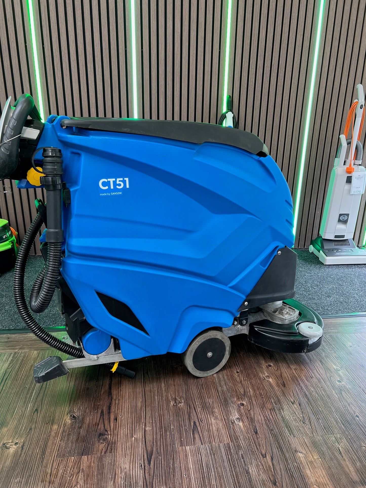 Refurbished IPC CT51 BT70 28’’ Scrubber Dryer With Traction - Scrubber Dryer