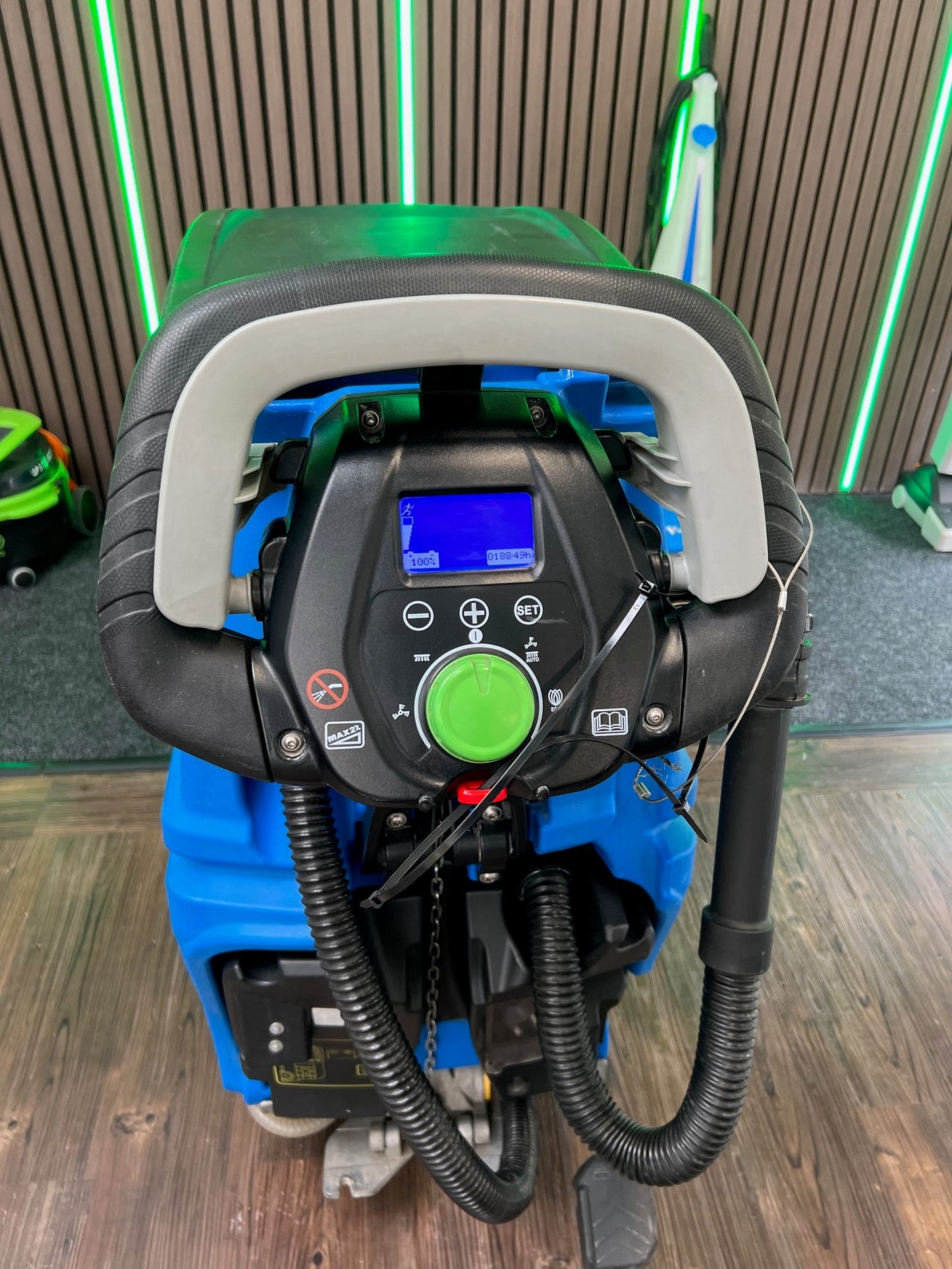 Refurbished IPC CT51 BT70 28’’ Scrubber Dryer With Traction - Scrubber Dryer