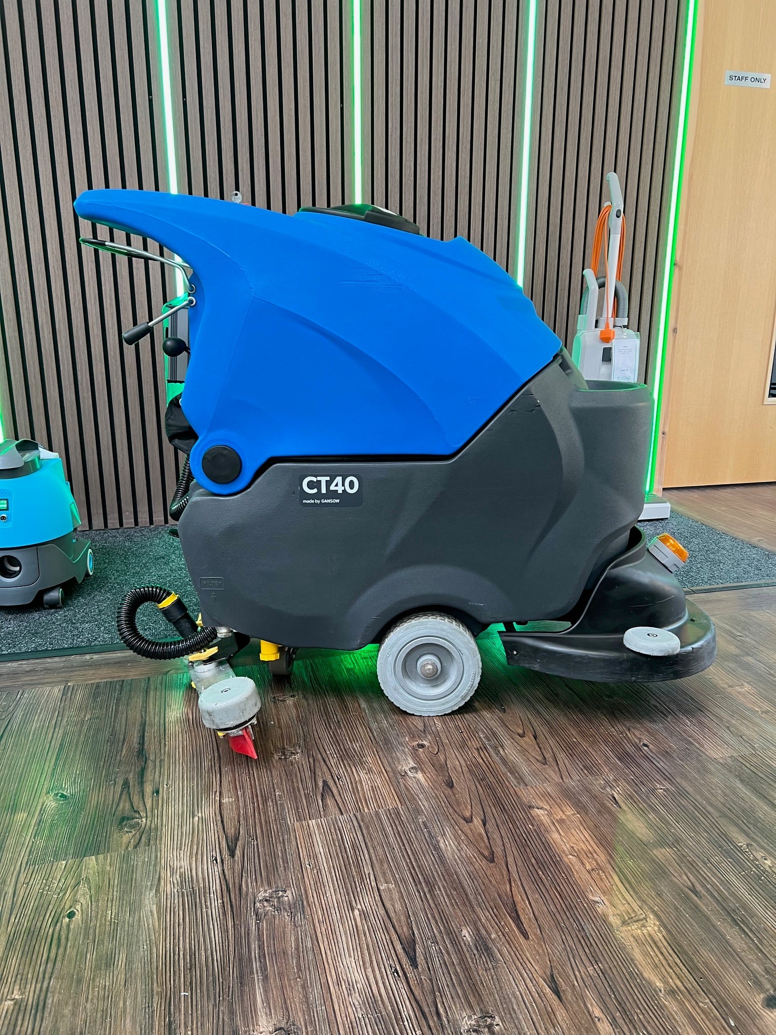 Refurbished IPC Gansow CT40 20’’ Pedestrian Scrubber Dryer - Scrubber Dryer