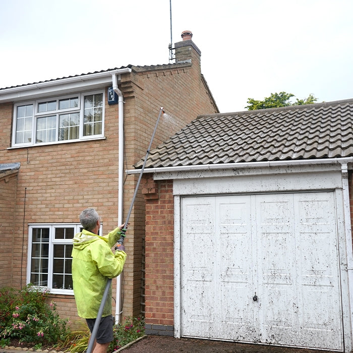 skyVac Softwash Applicator - Carbon Fibre Water Fed Pole System - Roof Cleaning