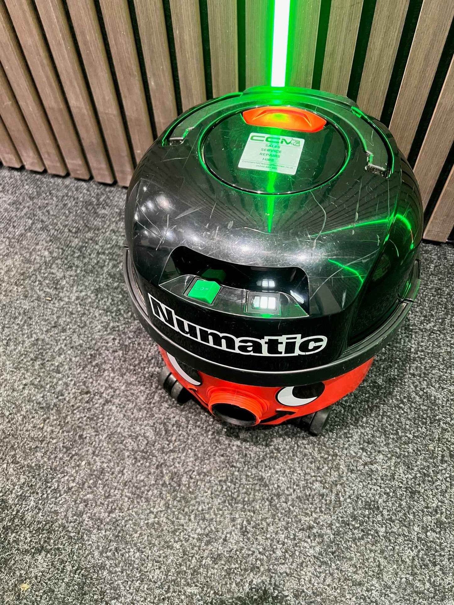 Refurbished Numatic NBV190 NX Cordless Tub Vac With Battery & Charger