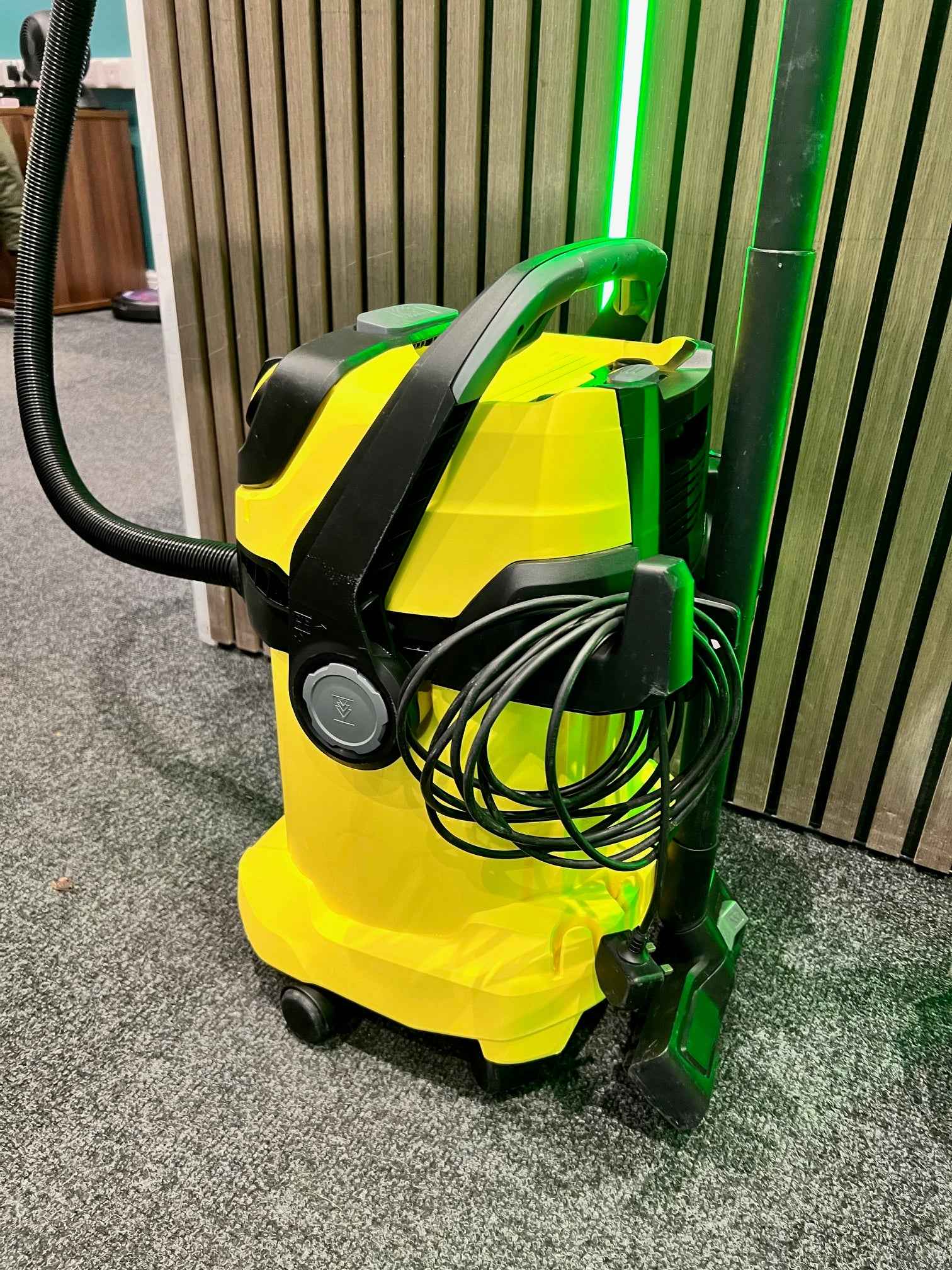 Refurbished Karcher WD5 Wet and Dry Vacuum Cleaner