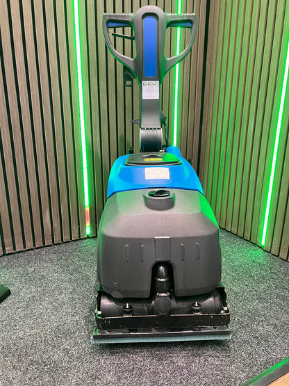Refurbished IPC CT15 B35R Scrubber Dryer With Cylindrical Roller