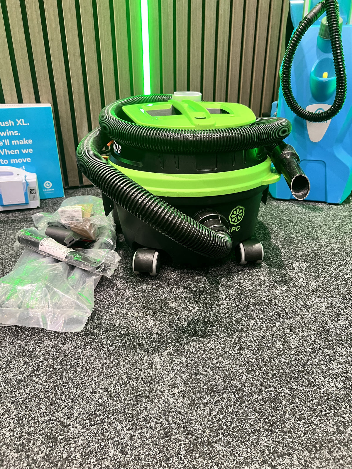 Ex Demo IPC LP1/12 ECO B Commercial Dry Vacuum Cleaner - 240v